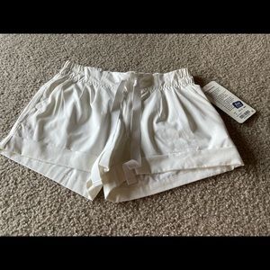White lululemon shorts